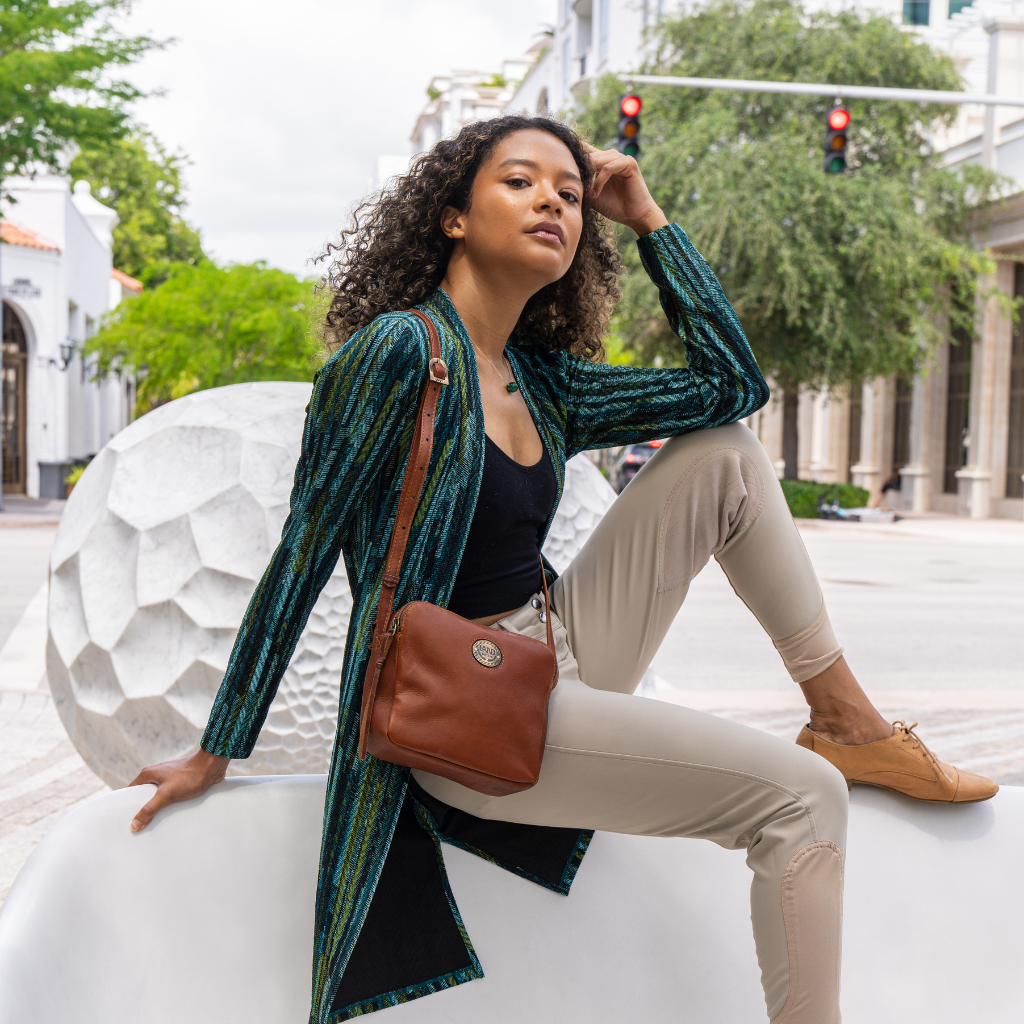 Siena Crossbody, Crossover Bag | LAND Leather Goods