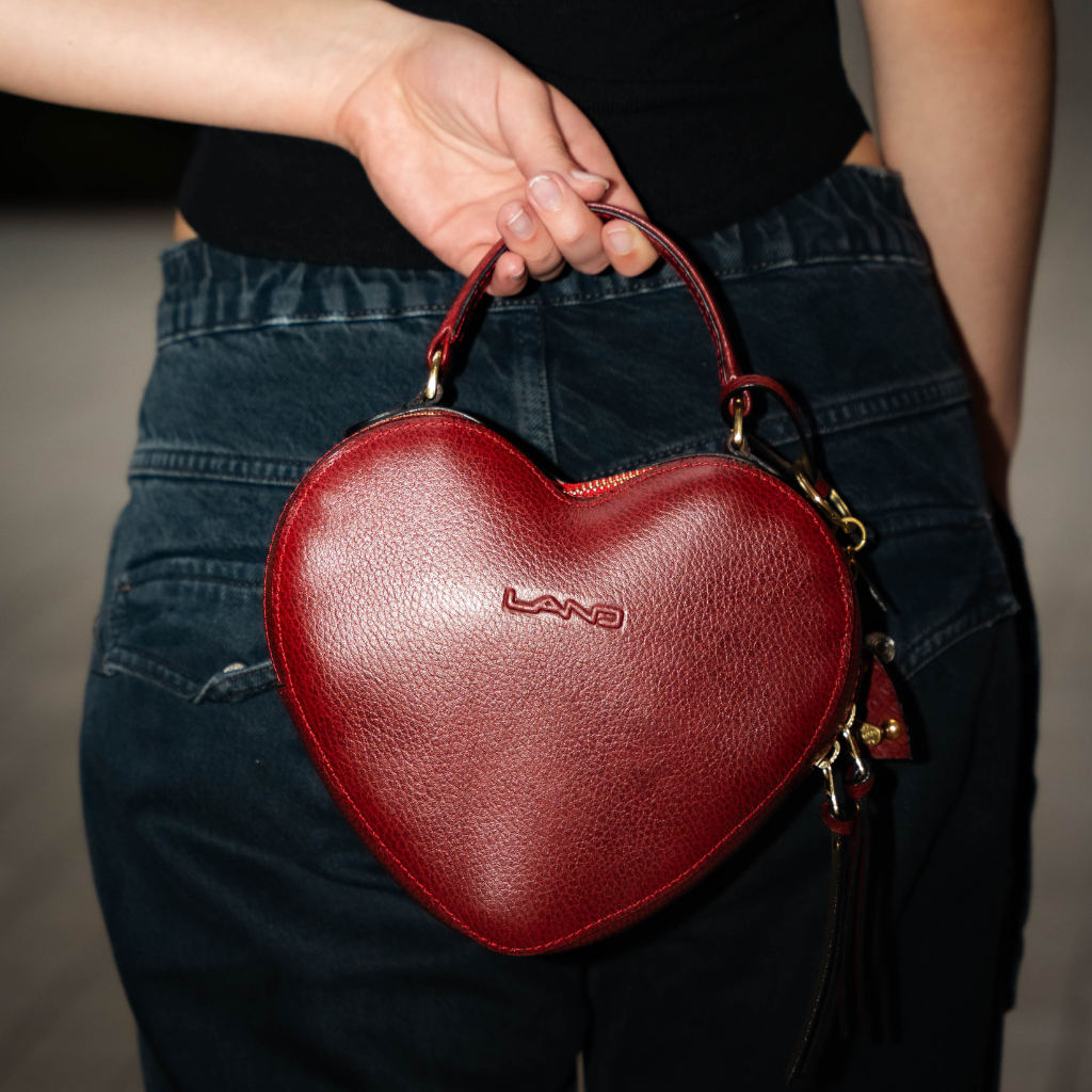 Love Struck Crossbody, Crossover Bag | LAND Leather Goods